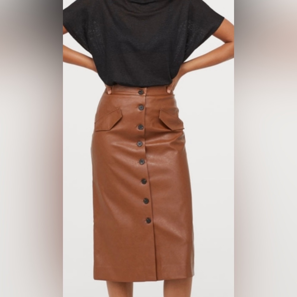 H&M Faux Leather Cognac Brown Pencil Skirt Size 6 - w/buttons